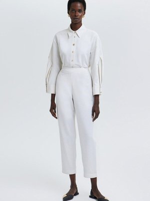 Keten Dokulu Boru Paça Pantolon Keten Dokulu Boru Paça Pantolon