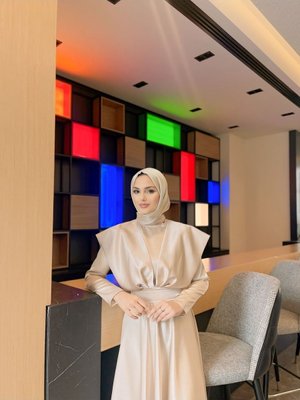 Maria Abiye Elbise Bej