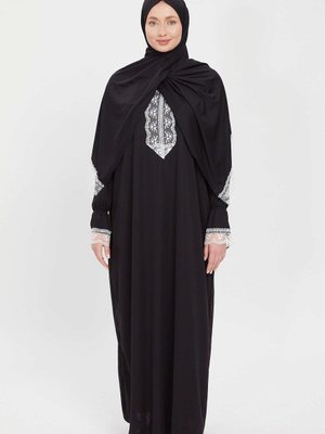 Tek Parça Dantelli Şallı Namaz Elbisesi Boydan Giymeli Siyah