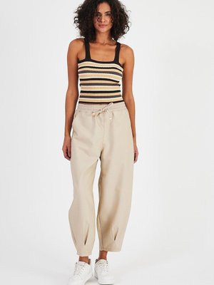 Krem Beli Lastikli Cepli Pantolon Krem Beli Lastikli Cepli Pantolon