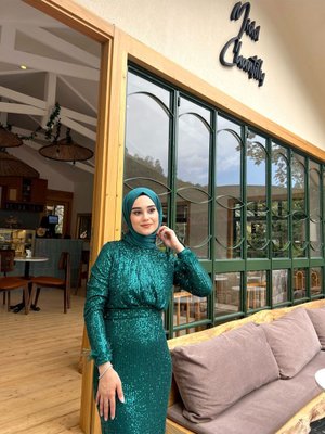 Perla Abiye Elbise Zümrüt Yeşili Perla Abiye Elbise Zümrüt Yeşili