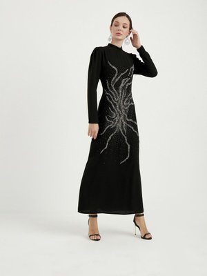 Akasya Taşlı Krep Elbise