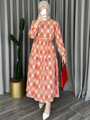 Kare Desen Turuncu Kuşaklı Elbise