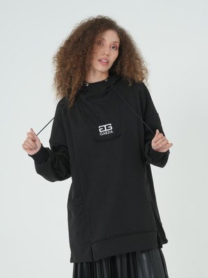 Kapüşonlu Kesik Detaylı Cepli Oversize Sweat Kapüşonlu Kesik Detaylı Cepli Oversize Sweat