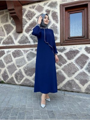 Krep Taş İşleme Elbisemiz Krep Taş İşleme Elbisemiz