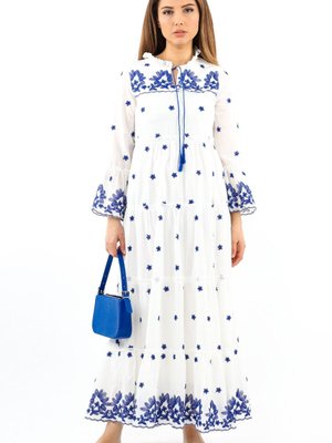 Prive Astarlı Nakış İşlemeli Beyaz Mavi Pamuk Uzun Elbise