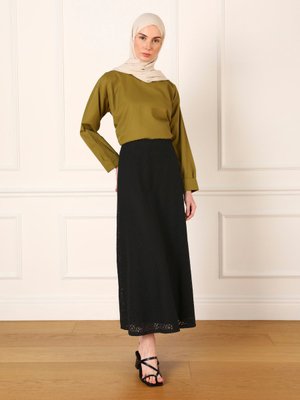 Siyah Dantel Kumaş Beli Latikli Etek Siyah Dantel Kumaş Beli Latikli Etek