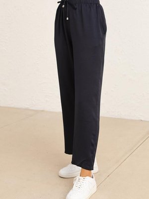 Koyu Lacivert Cepli Bol Paça Pantolon Koyu Lacivert Cepli Bol Paça Pantolon