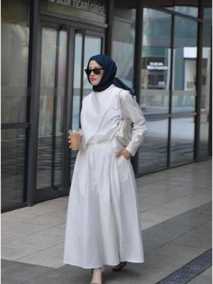 Raena Beyaz Drapeli Takım