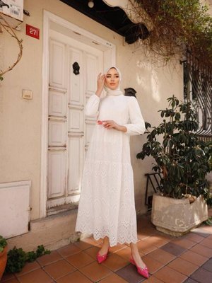 Brode Dantel Fisto Uzun Elbise