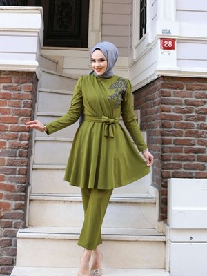 Yağ Yeşili Ulyana Taşlı Takım Yağ Yeşili Ulyana Taşlı Takım
