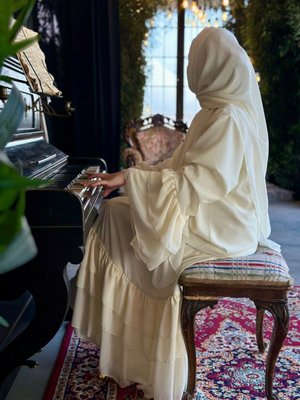 Swan Collection Boydan Kırık Beyaz Abaya Ferace