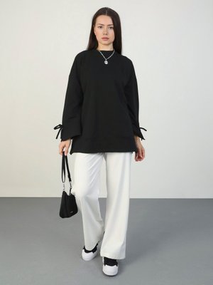 Siyah Pamuklu Kol Detaylı Sweatshirt Siyah Pamuklu Kol Detaylı Sweatshirt