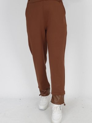 Taba Scuba Kumaş Paçası Deri Detaylı Pantolon