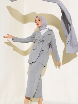 Gri Ceketli Keten Takım Gri Ceketli Keten Takım