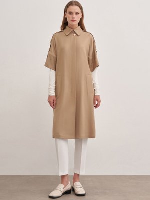 Apolet Detaylı Yelek Apolet Detaylı Yelek