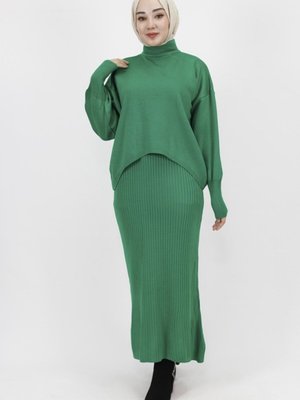 Yeşil Triko Kumaş İçlikli Elbise Yeşil Triko Kumaş İçlikli Elbise