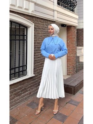 Beyaz Piliseli Uzun Etek Beyaz Piliseli Uzun Etek