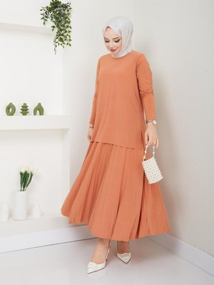 En Güzel Renkleriyle Eteği Kendinden Piliseli Etekli Takımımız