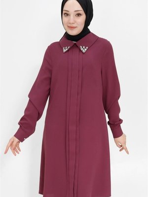 Mürdüm Yaka Ucu Taşlı Krep Kumaş Tunik Mürdüm Yaka Ucu Taşlı Krep Kumaş Tunik