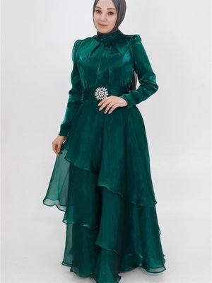 Zümrüt Janjan Kumaş Kemeri Taş Detaylı Katkat Abiye Elbise Zümrüt Janjan Kumaş Kemeri Taş Detaylı Katkat Abiye Elbise