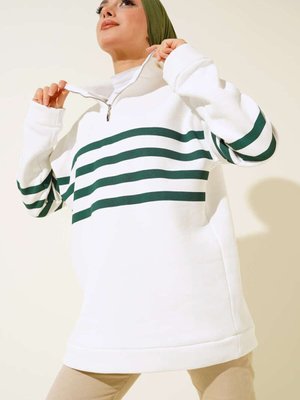 Yeşil Baskı Detaylı Üç İplik Sweatshirt Yeşil Baskı Detaylı Üç İplik Sweatshirt