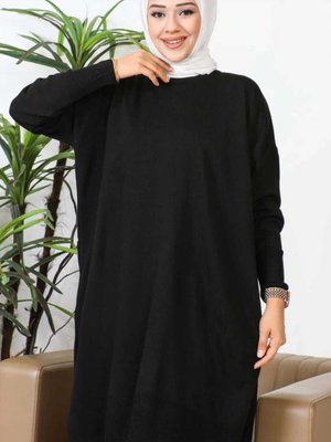 Siyah Bisiklet Yaka Eteği Yırtmaçlı Şık Merserize Salaş Triko Tunik Siyah Bisiklet Yaka Eteği Yırtmaçlı Şık Merserize Salaş Triko Tunik