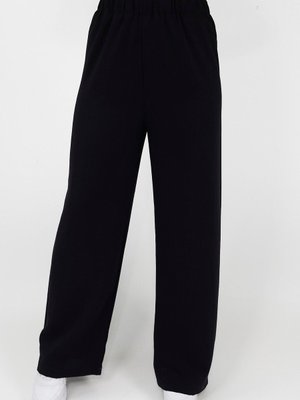 Siyah Aerobin Kumaş Geniş Paça Pantolon