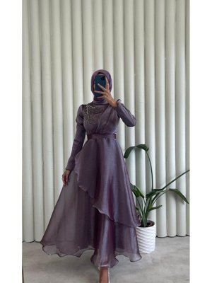 Yakası Taş İşlemeli Janjan Kumaş Parlak Abiye Elbise