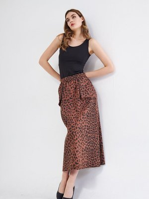 Kahverengi Leopar Kamuflaj Desen Gabardin Kumaş Beli Lastikli Cep Detaylı Spor Uzun Etek Kahverengi Leopar Kamuflaj Desen Gabardin Kumaş Beli Lastikli Cep Detaylı Spor Uzun Etek