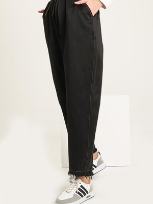 Siyah Saçaklı Bol Paça Kot Pantolon