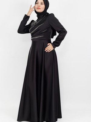 Siyah Saten Kumaş Taş Baslışı Abiye Elbise Siyah Saten Kumaş Taş Baslışı Abiye Elbise