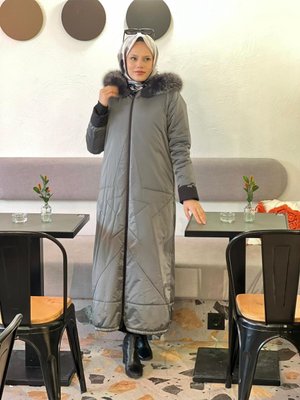 Kapitone Detaylı Ponponlu Ncl Manto Gümüş Siyah