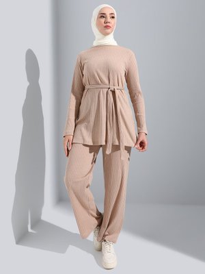 Bej Kemerli Basic Kaşkorse Tunik & Pantolon İkili Takım Bej Kemerli Basic Kaşkorse Tunik & Pantolon İkili Takım