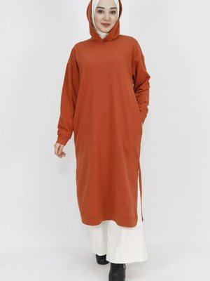 Kiremit İp Kumaş Kapüşonlu Yırtmaç Detaylı Sweatshirt Kiremit İp Kumaş Kapüşonlu Yırtmaç Detaylı Sweatshirt