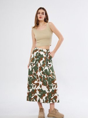 Haki Ekru Kamuflaj Desen Gabardin Beli Lastikli Cep Detaylı Spor Kahve Uzun Etek Haki Ekru Kamuflaj Desen Gabardin Beli Lastikli Cep Detaylı Spor Kahve Uzun Etek
