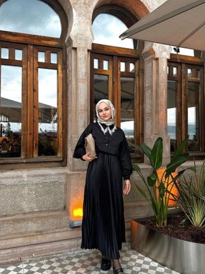 Siyah Henza Elisa Piliseli Uzun Etek Siyah Henza Elisa Piliseli Uzun Etek