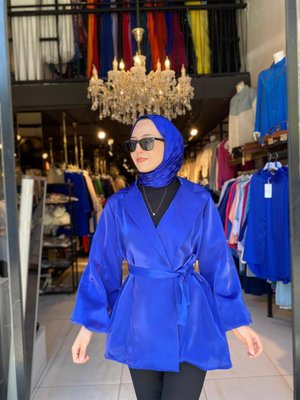 Organze Kumaş Belden Bağlamalı Ceket