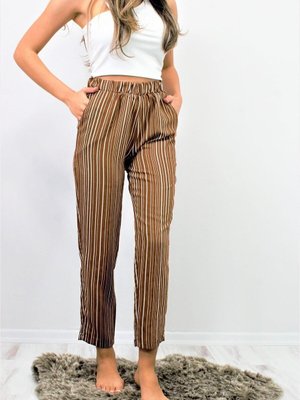 Kahve Cepli Dik Beyaz Çizgili Duble Paça Beli Lastikli Rahat Yazlık Pantolon Kahve Cepli Dik Beyaz Çizgili Duble Paça Beli Lastikli Rahat Yazlık Pantolon