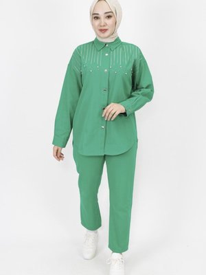 Yeşil Gabardin Kumaş Taş Detaylı 2li Takım Yeşil Gabardin Kumaş Taş Detaylı 2li Takım