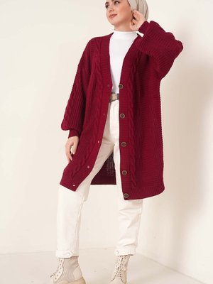 Örgü Desenli Önden Düğmeli Hırka Bordo