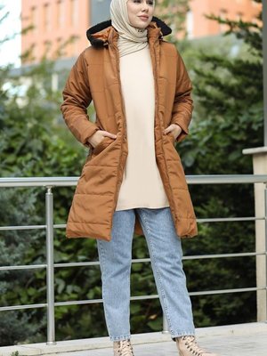 Taba Kürklü Fermuarlı Kapitone Mont Taba Kürklü Fermuarlı Kapitone Mont