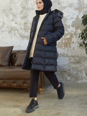 Modamia Önü Fermuar Cepli Düz Dilimli Kapüşonlu Şişme Mont Siyah