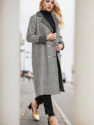 Siyah Beyaz Kruvaze Yaka Kaşe Kaban Siyah Beyaz Kruvaze Yaka Kaşe Kaban