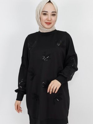 Siyah Scuba Kumaş Pul Ve Nakış Detaylı Sweatshirt Siyah Scuba Kumaş Pul Ve Nakış Detaylı Sweatshirt