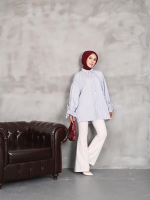 Beyaz Çizgili Kolları Baglamalı Tunik Beyaz Çizgili Kolları Baglamalı Tunik