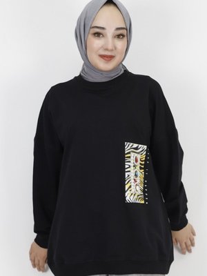 Siyah İp Kumaş İnci Ve Baskı Detaylı Oversize Sweatshirt Siyah İp Kumaş İnci Ve Baskı Detaylı Oversize Sweatshirt