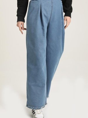Mavi Bol Paça Saçaklı Kot Pantolon Mavi Bol Paça Saçaklı Kot Pantolon
