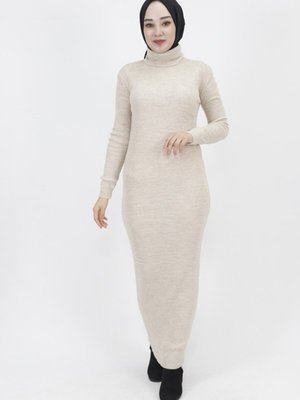 Taş Boğazalı Fitilli Triko Elbise Taş Boğazalı Fitilli Triko Elbise