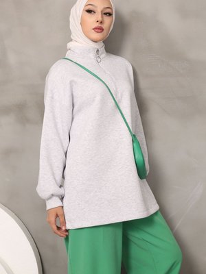 Gri Üç İplik Şardonlu Sweatshirt Gri Üç İplik Şardonlu Sweatshirt